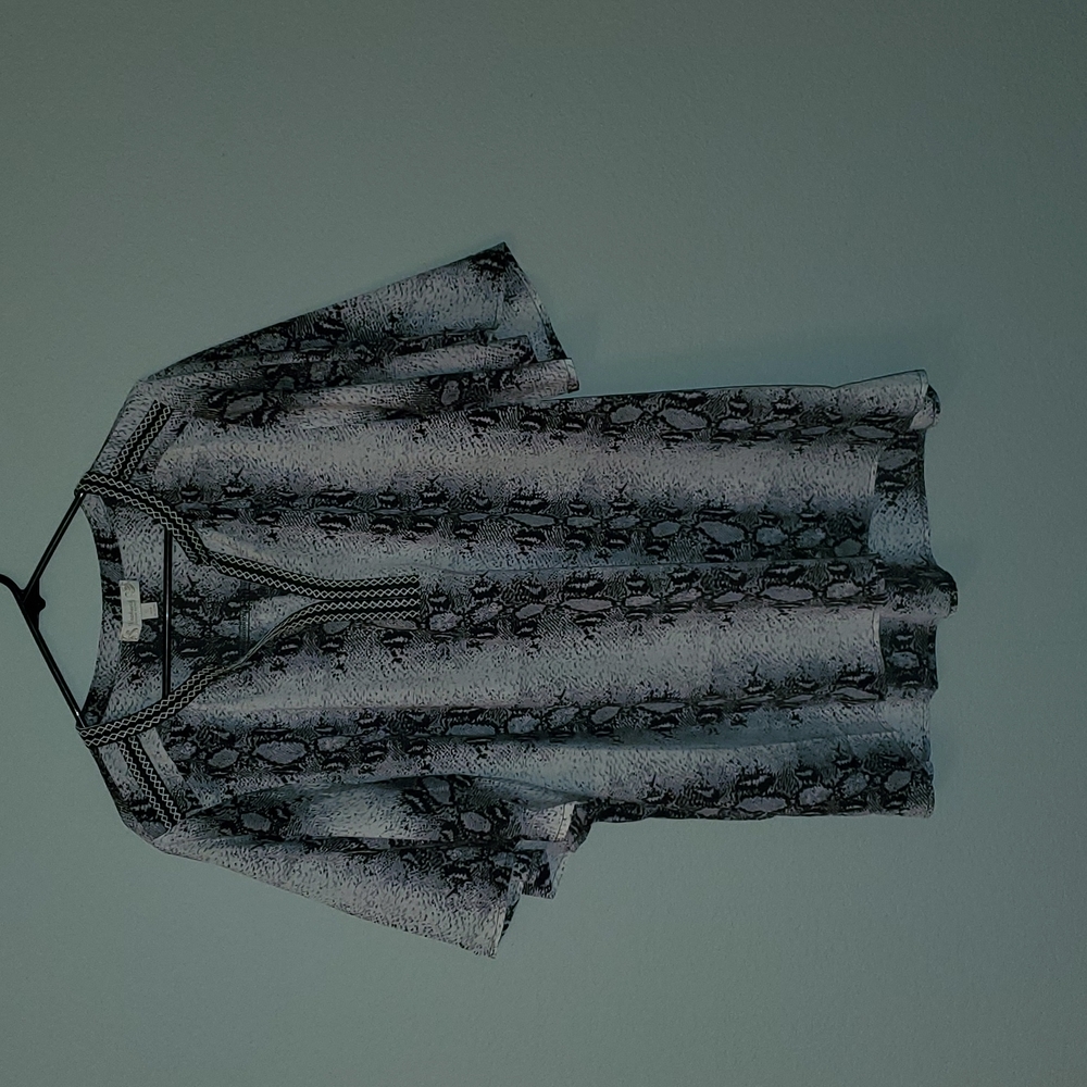Women's blouse